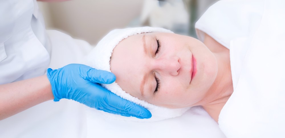 Dermatologische Kosmetik